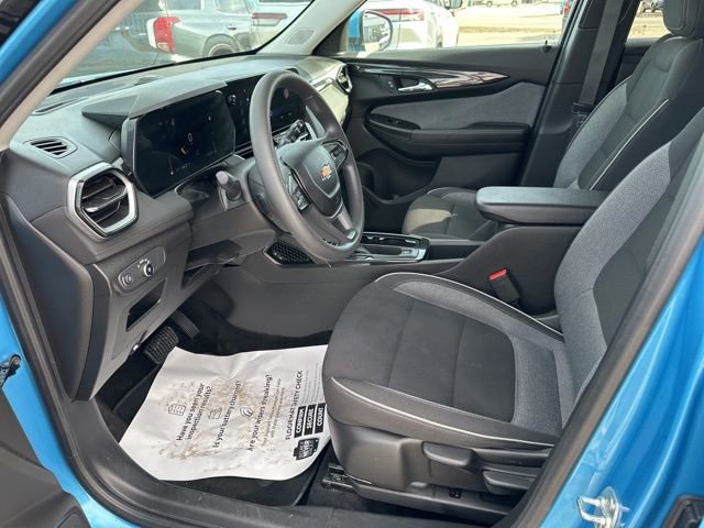 Used 2025 Chevrolet TrailBlazer LT image 12