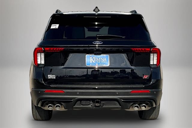 Used 2025 Ford Explorer ST AWD/4WD image 5