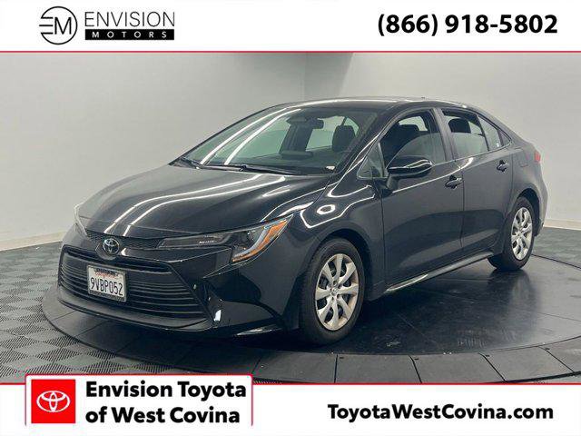 Certified 2025 Toyota Corolla LE image 1