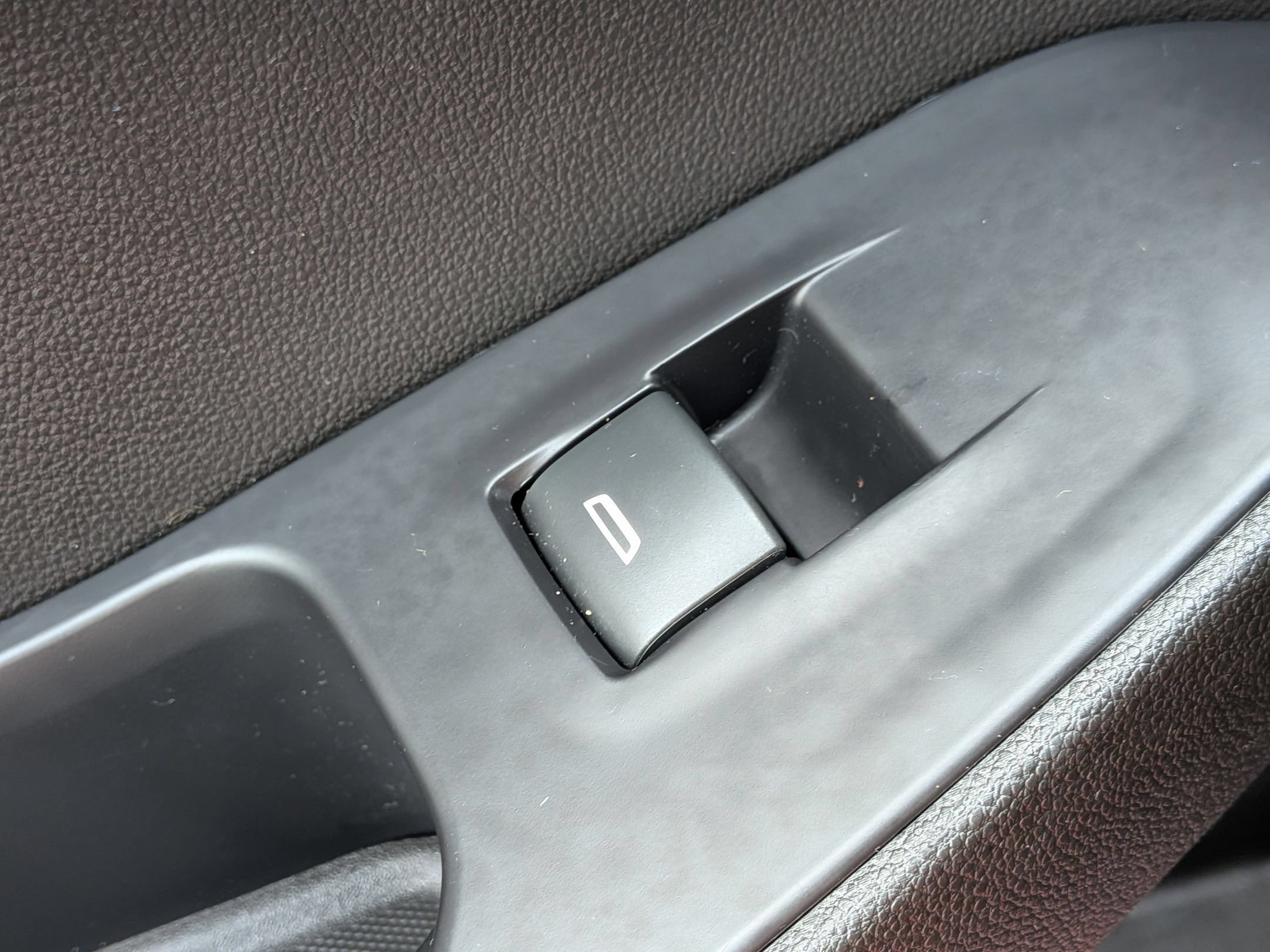 Used 2021 Chevrolet Traverse RS FWD image 30