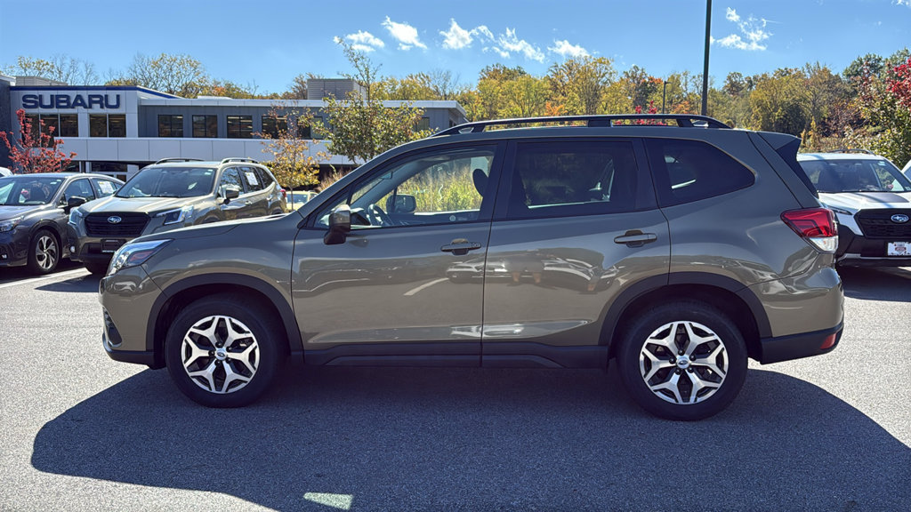 Certified 2023 Subaru Forester Premium AWD/4WD image 4