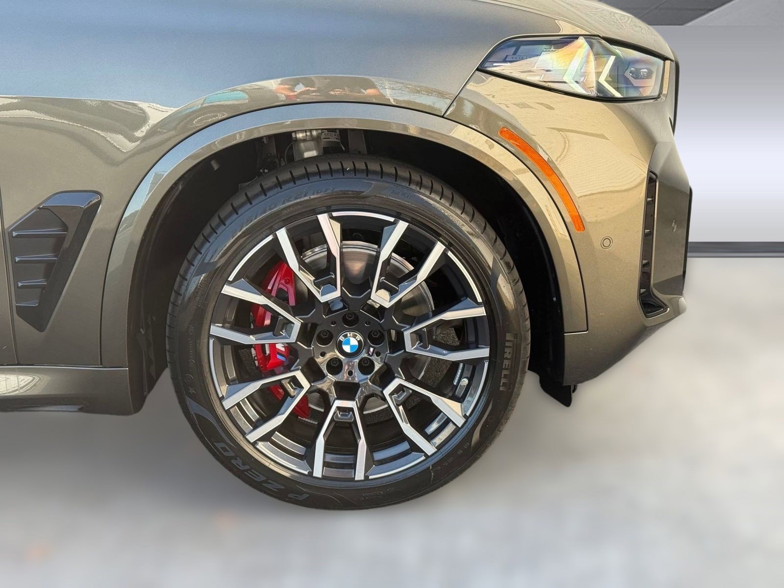 New 2026 BMW X5 xDrive40i w/ M Sport Package image 10