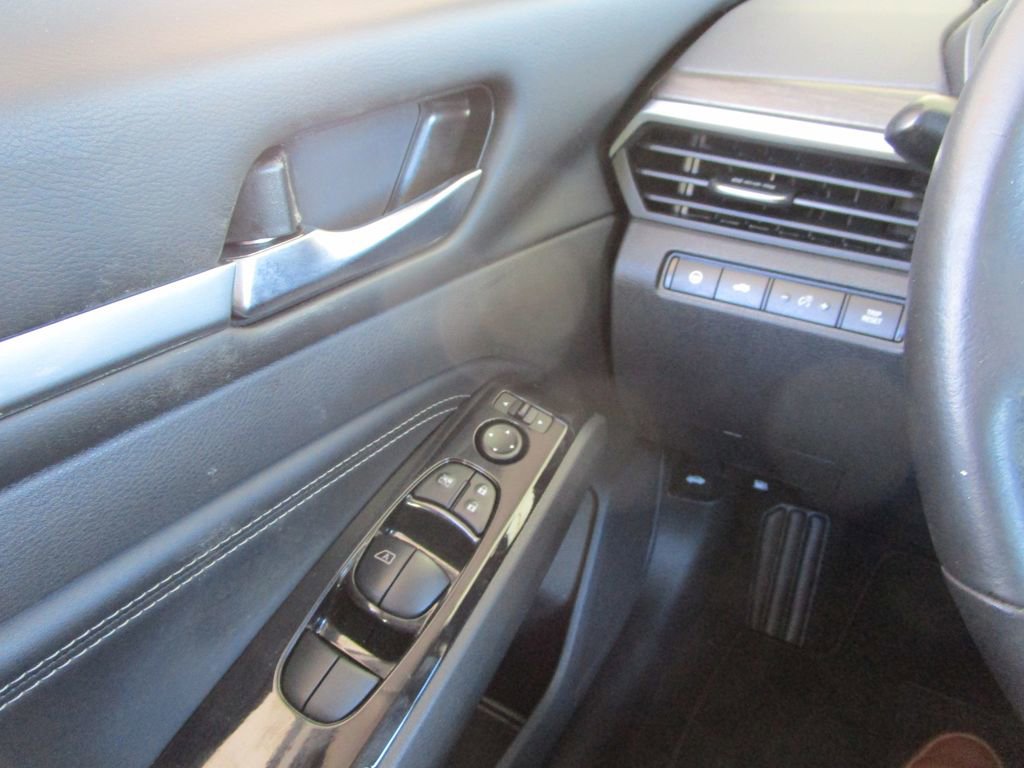 Used 2023 Nissan Altima 2.5 SV w/ SV Premium Package image 25