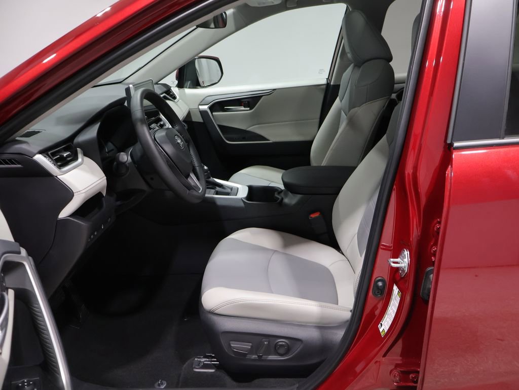 Used 2025 Toyota RAV4 XLE Premium w/ Weather Package image 11