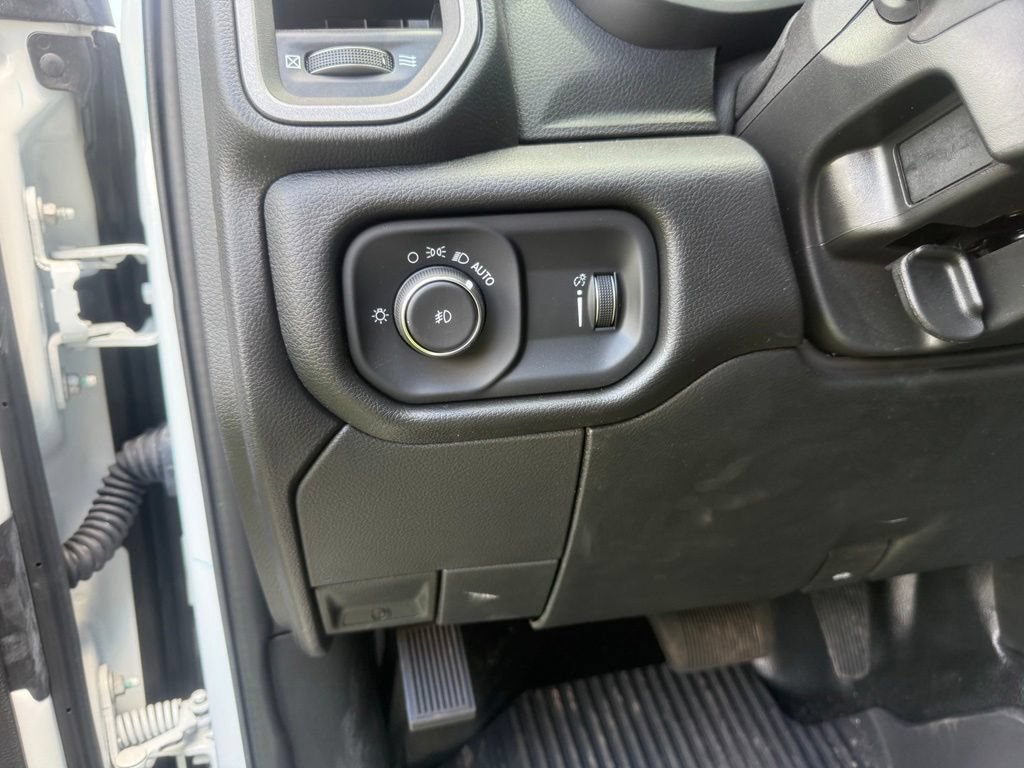 New 2024 RAM 5500 Tradesman w/ Safety Group AWD/4WD image 19