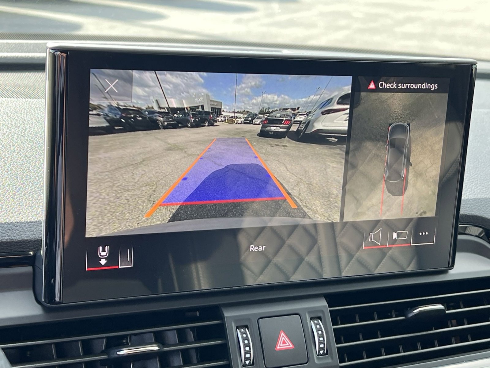 Used 2023 Audi SQ5 Premium Plus w/ Premium Plus Package image 19