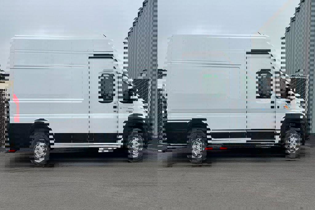 New 2024 RAM ProMaster 3500 w/ Delivery Van Package image 3