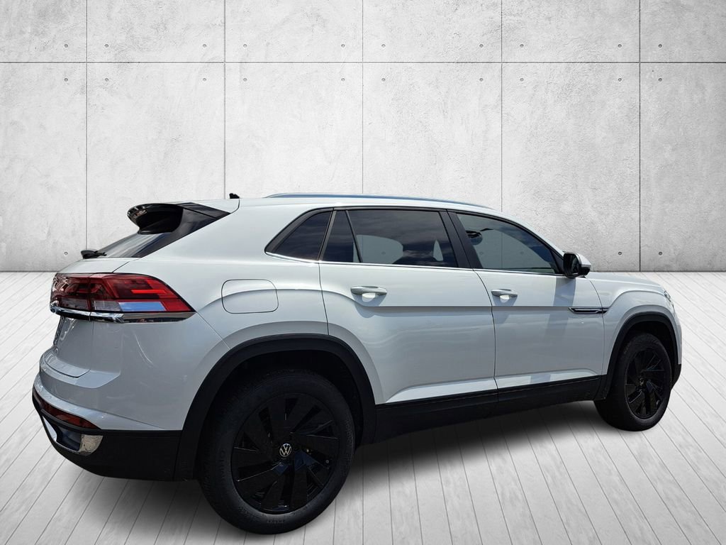 New 2026 Volkswagen Atlas Cross Sport SE FWD image 4