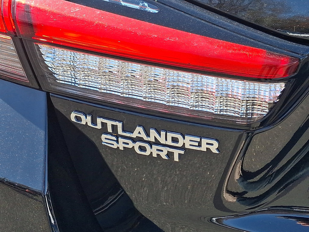 Used 2022 Mitsubishi Outlander Sport ES image 17