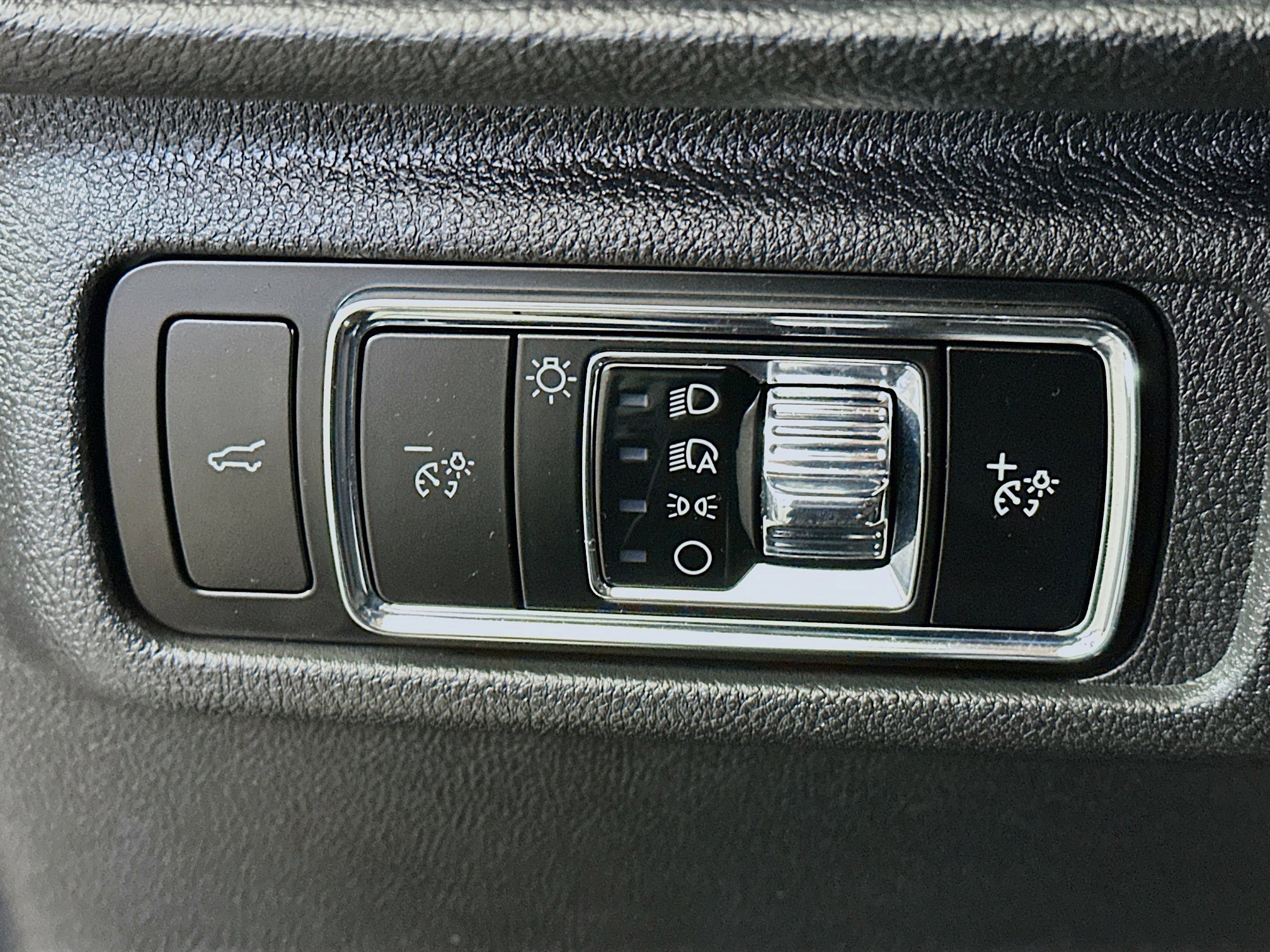 Used 2024 Lincoln Corsair Reserve w/ Equipment Group 201A image 17