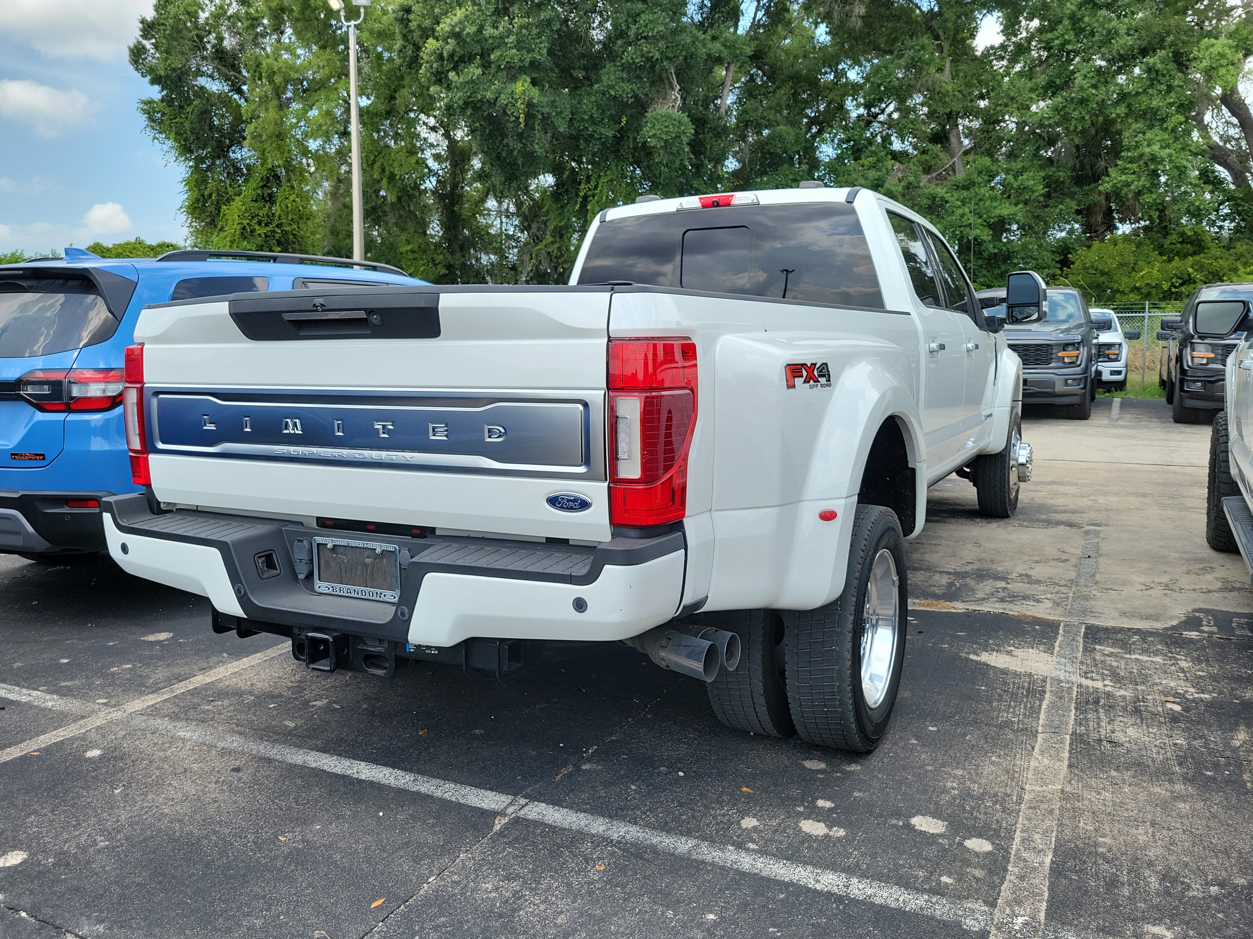 Used 2022 Ford F450 Limited w/ FX4 Off-Road Package AWD/4WD image 5