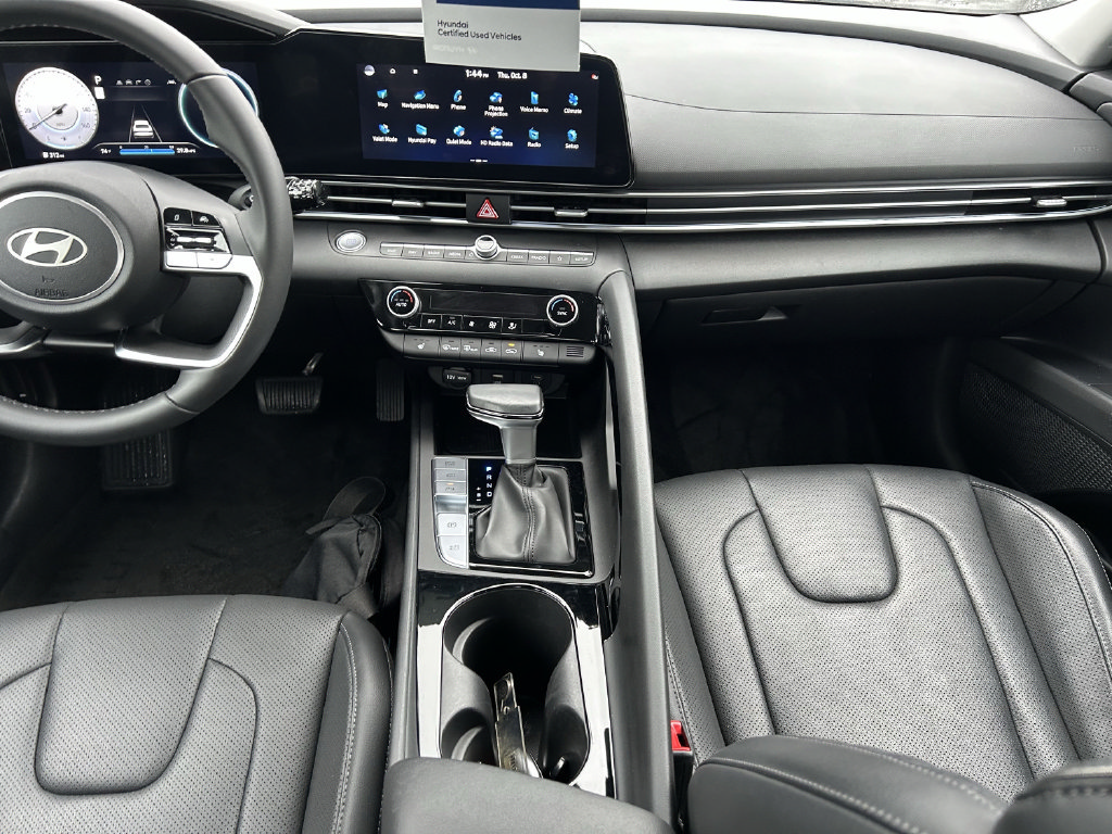 Certified 2024 Hyundai Elantra Limited FWD image 19