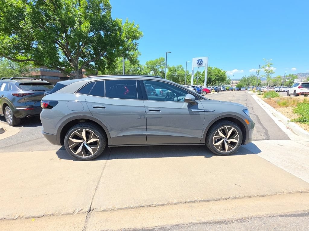 Certified 2024 Volkswagen ID.4 Pro S AWD/4WD image 7