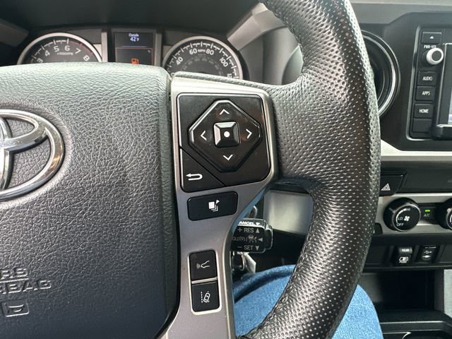 Certified 2018 Toyota Tacoma SR5 image 30