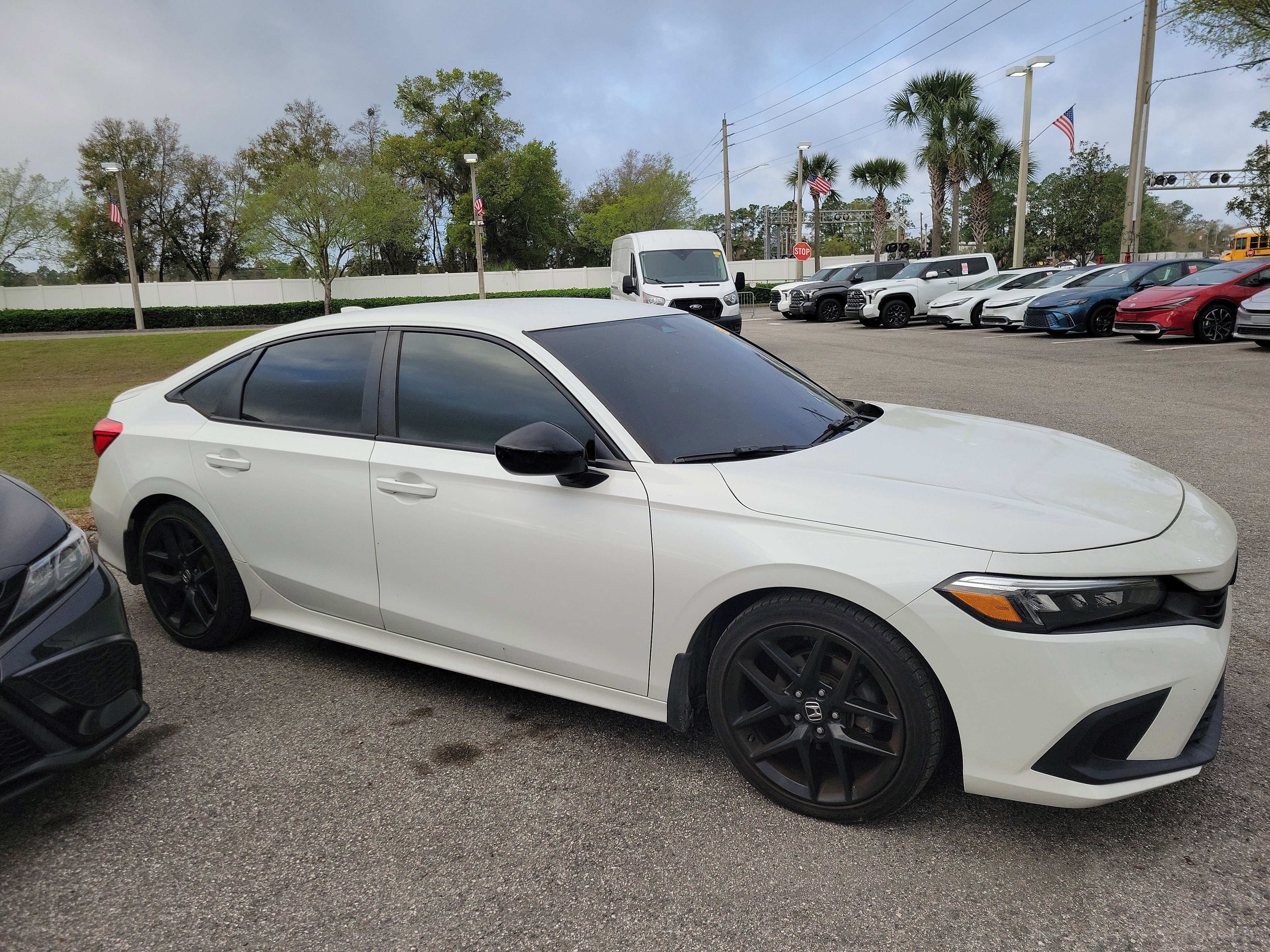 Used 2023 Honda Civic Sport image 7