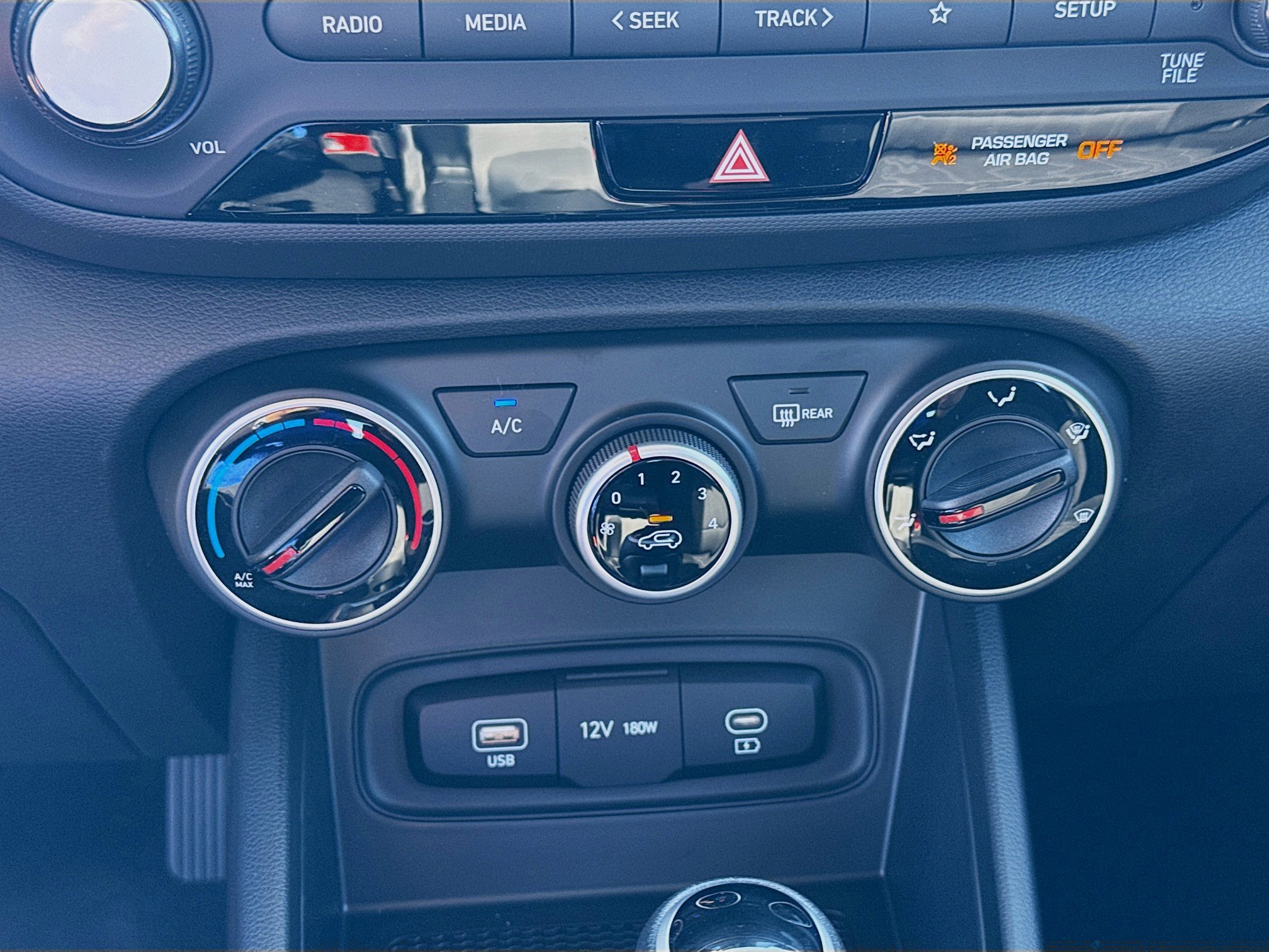 New 2026 Hyundai Venue SE image 12