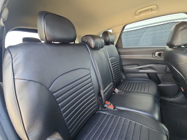 Used 2023 Kia Sorento LX FWD image 18