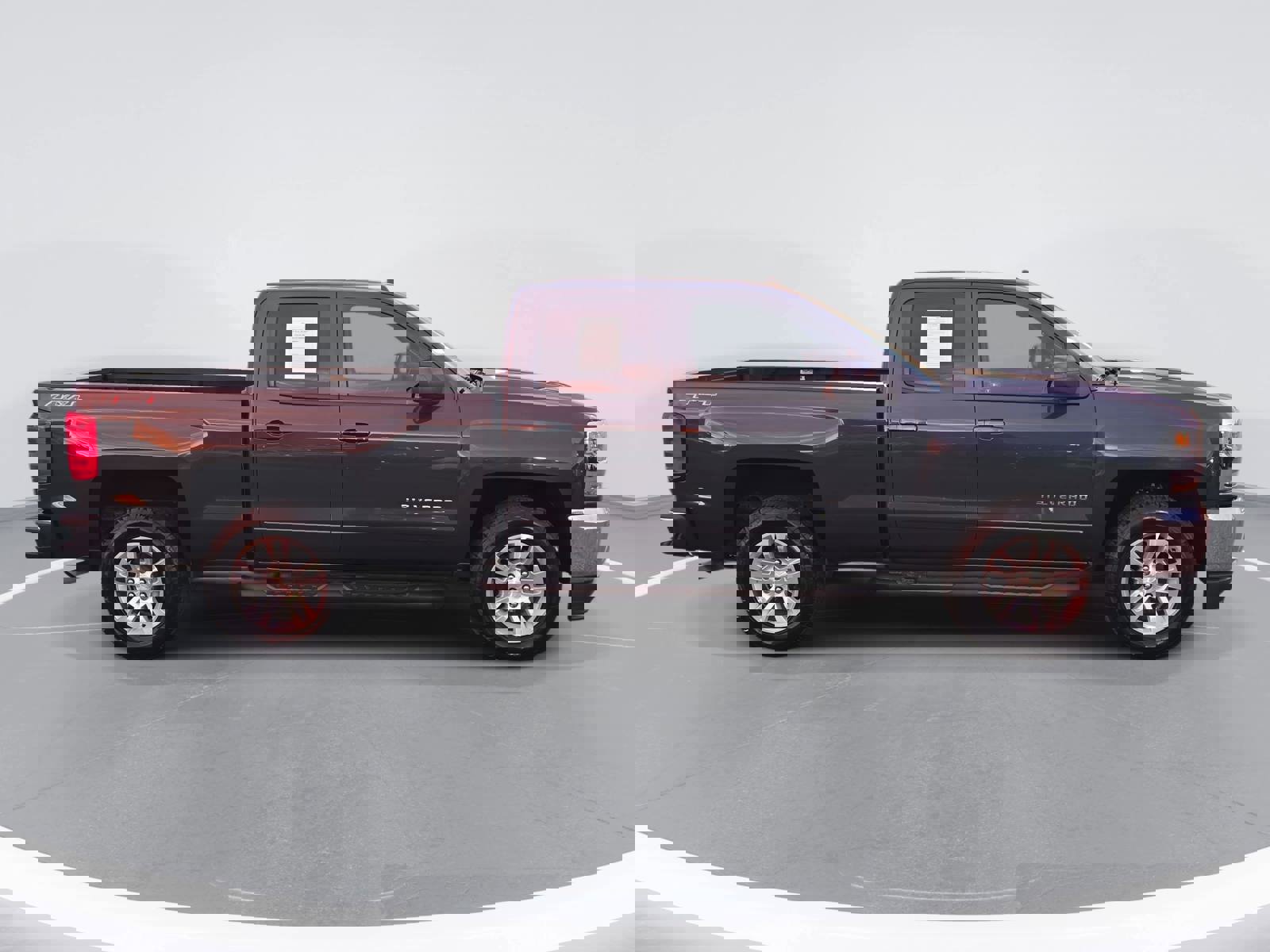 Used 2017 Chevrolet Silverado 1500 LT w/ All Star Edition image 4