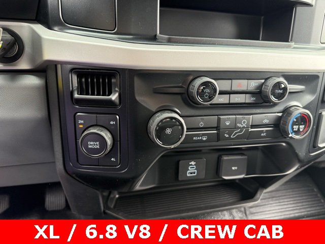 New 2026 Ford F250 XL w/ XL Chrome Package image 22