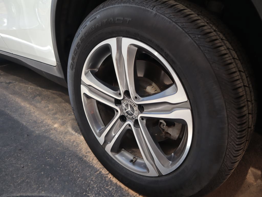 Used 2020 Mercedes-Benz GLC 300 image 16