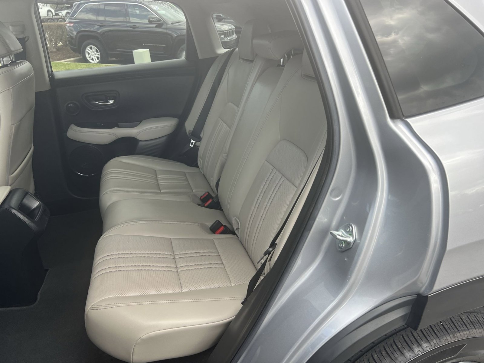 Used 2023 Honda HR-V EX-L image 24