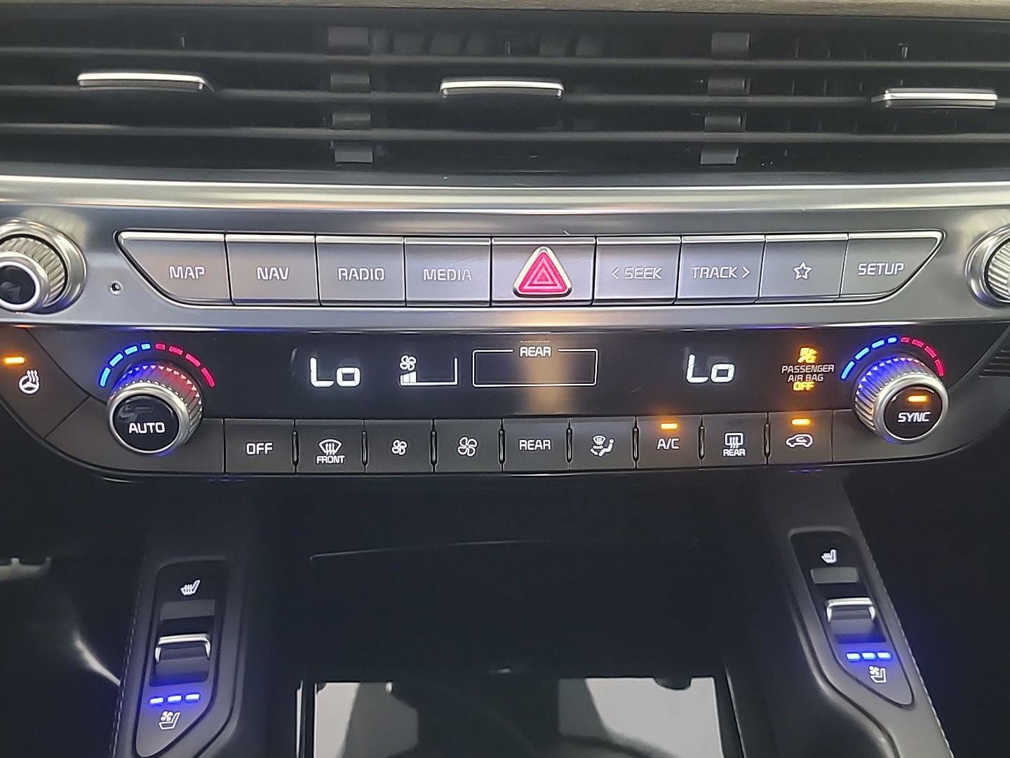 Used 2020 Kia Telluride SX w/ SX Prestige Package AWD/4WD image 29