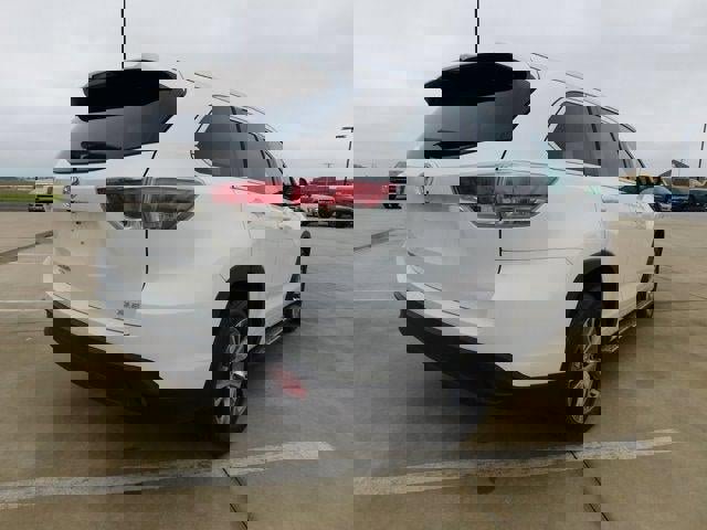 Used 2014 Toyota Highlander XLE image 25