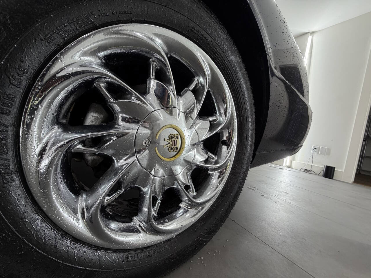 Used 2007 Cadillac DTS Luxury I w/ Trunk Convenience Package FWD image 3