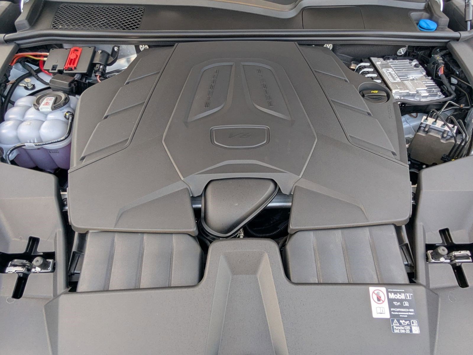 New 2026 Porsche Cayenne image 27