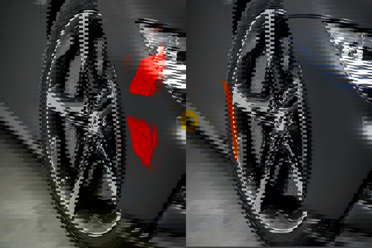 Used 2022 Ferrari SF90 Stradale AWD/4WD image 4