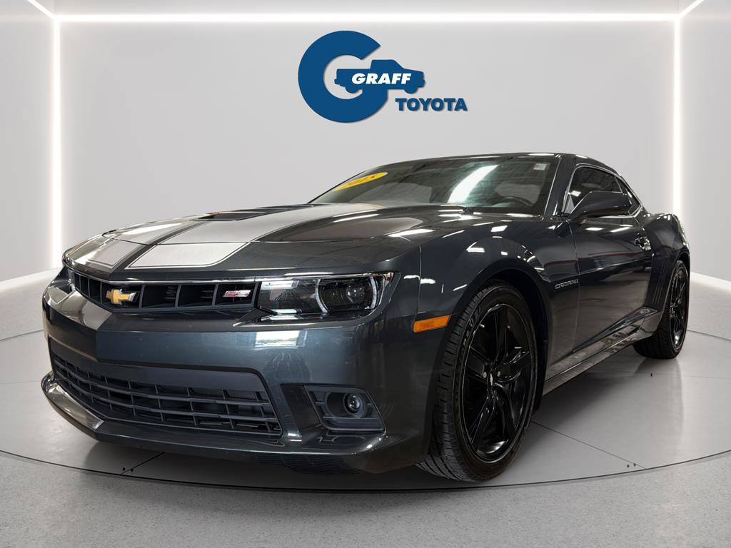 Used 2015 Chevrolet Camaro SS w/ RS Package RWD image 2