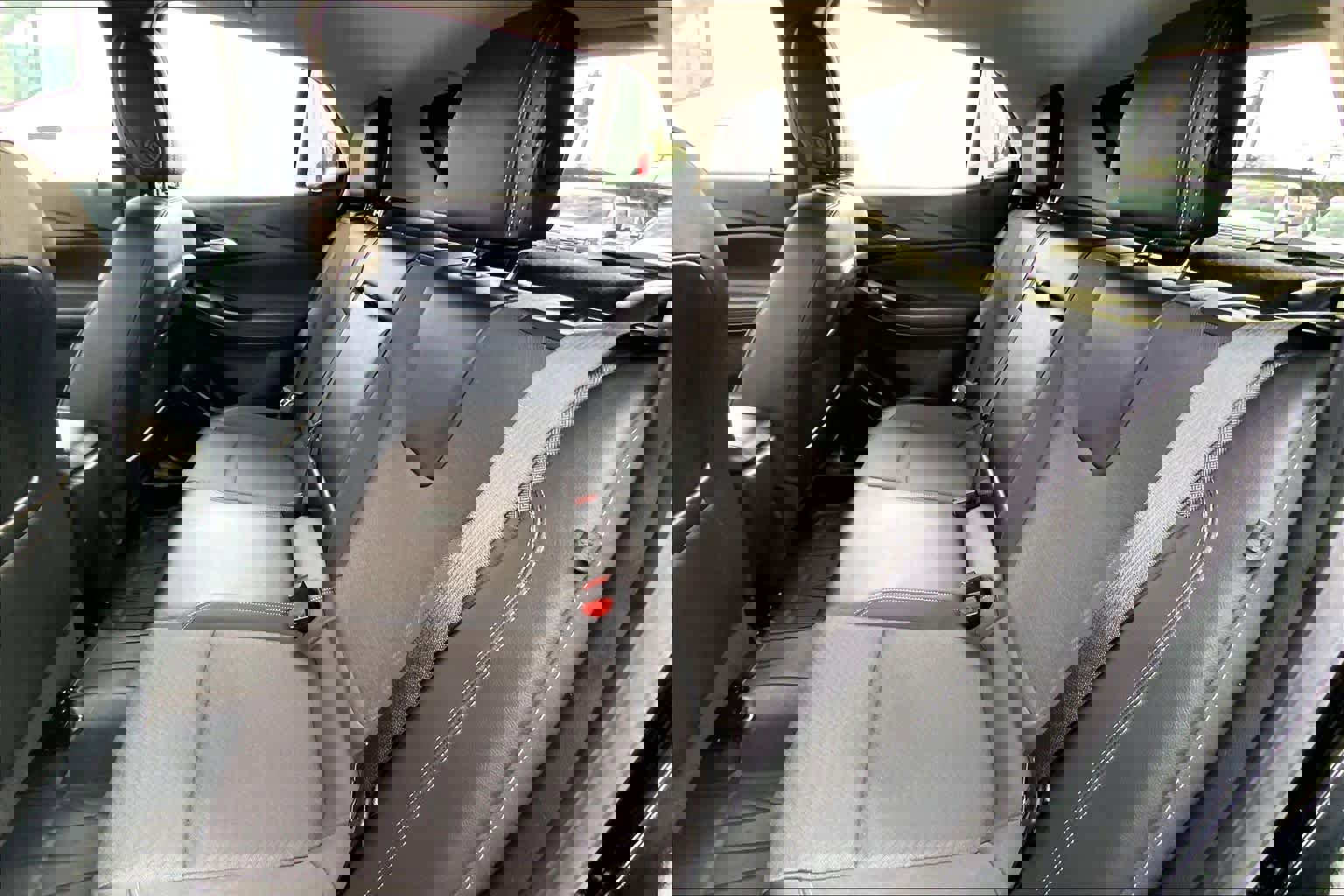 Used 2023 Buick Encore GX Select w/ Sport Touring Package image 19