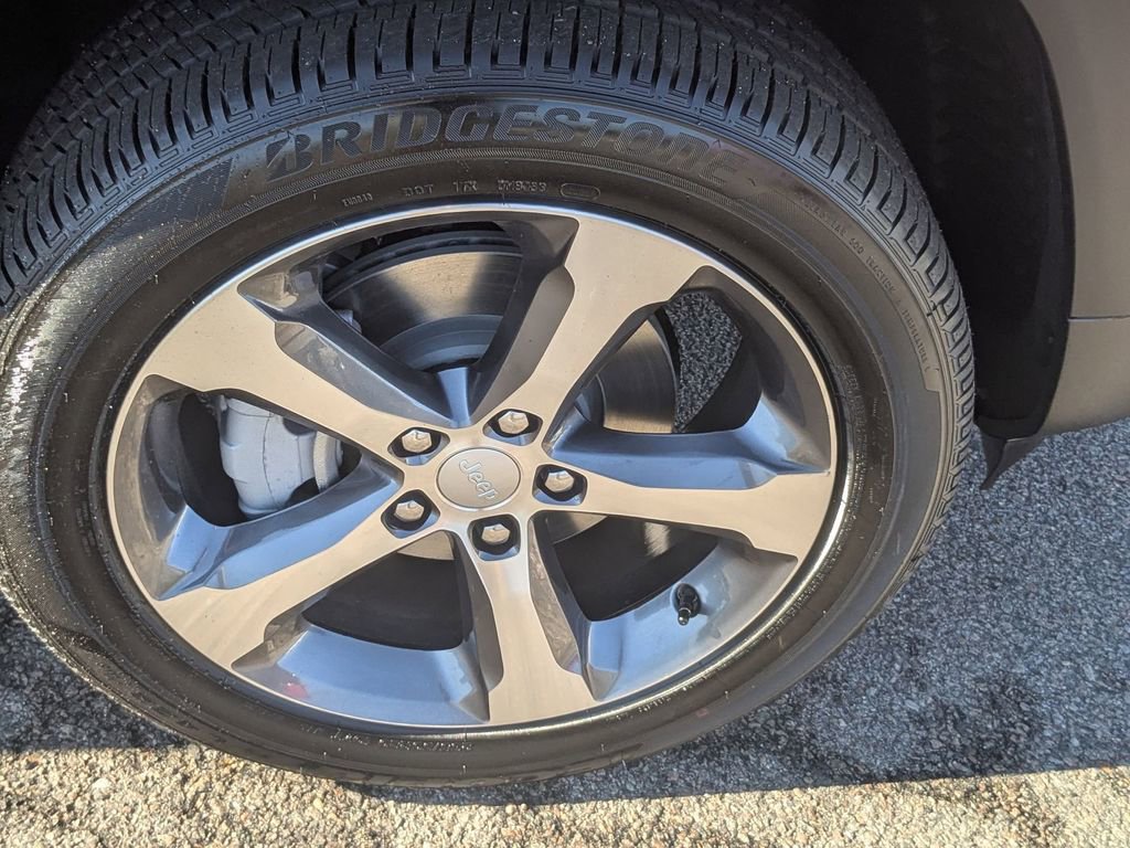 New 2025 Jeep Grand Cherokee Limited w/ Luxury Tech Group II image 15