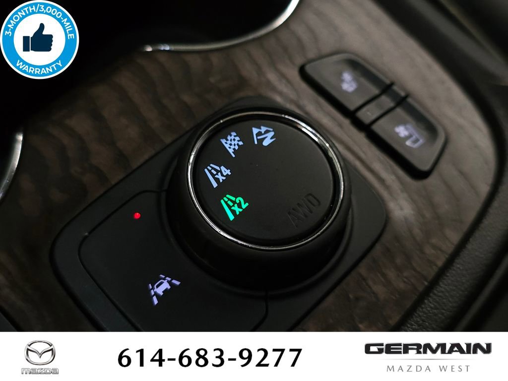 Used 2021 GMC Acadia Denali w/ Denali Technology Package AWD/4WD image 35