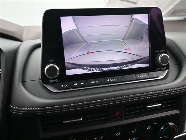 Used 2023 Nissan Rogue S image 35