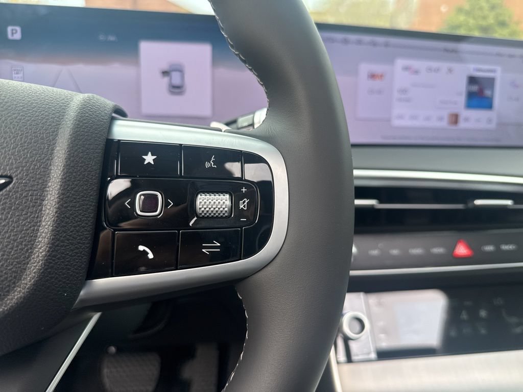 New 2026 Genesis GV70 2.5T Select AWD/4WD image 17