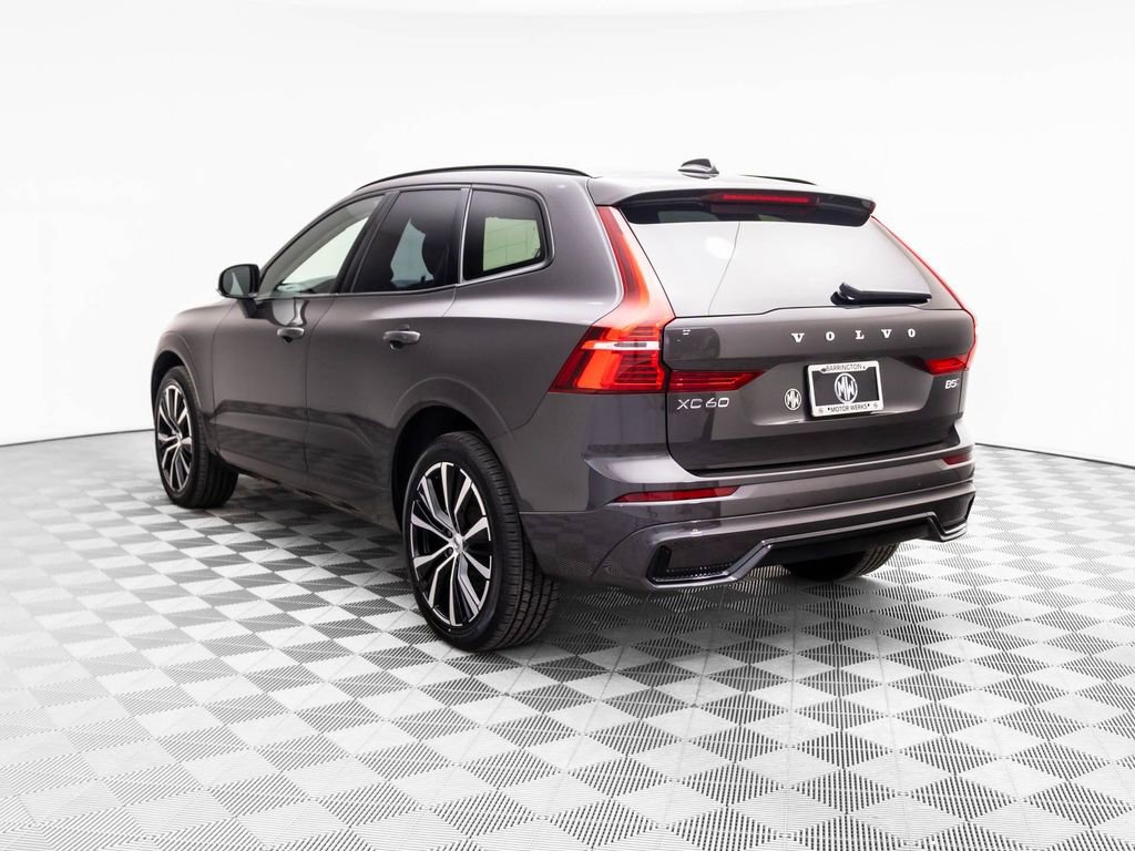 Used 2025 Volvo XC60 B5 Plus video 3