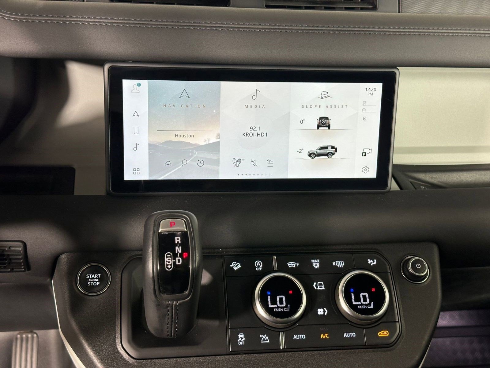 Certified 2024 Land Rover Defender 90 S image 23