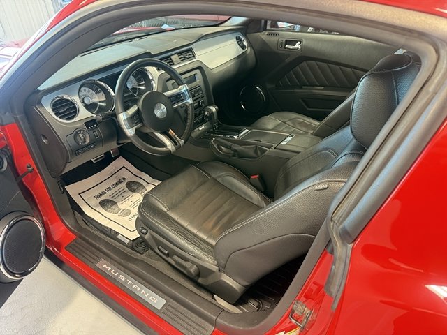 Used 2011 Ford Mustang Premium w/ 202A Rapid Spec Order Code image 9