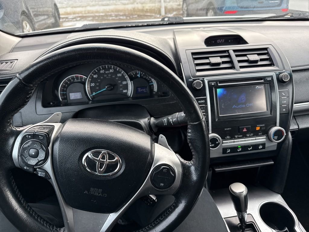 Used 2013 Toyota Camry SE image 18