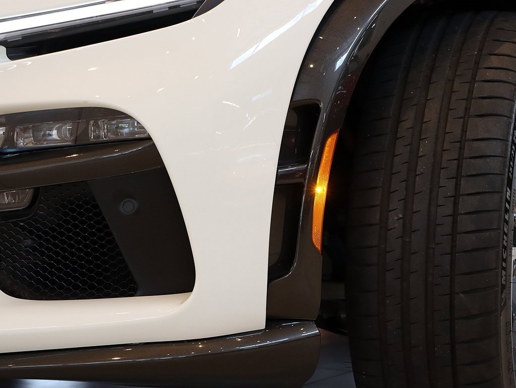 Certified 2024 Ferrari Purosangue image 22