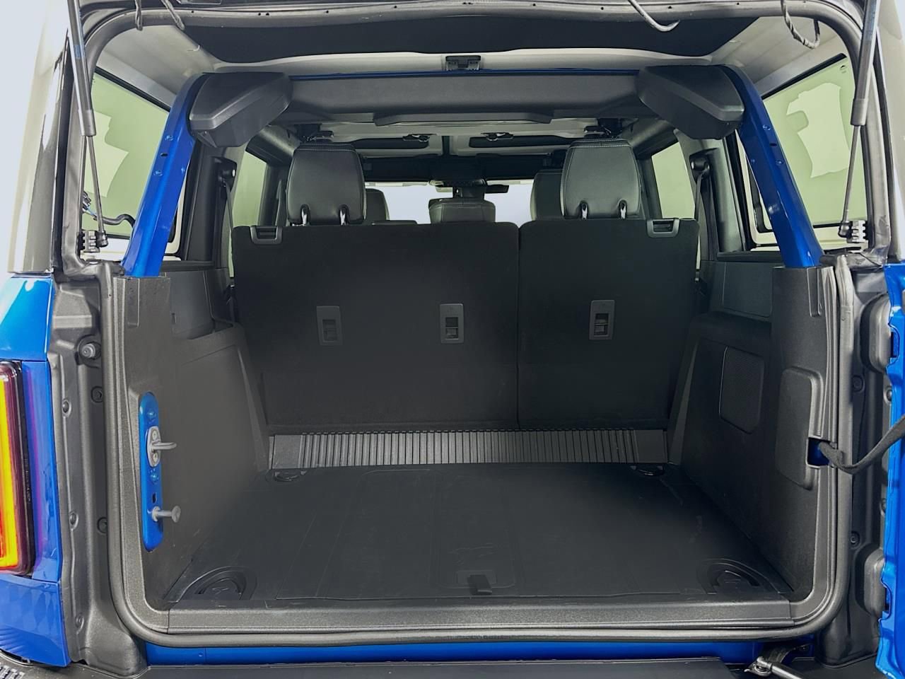 Used 2025 Ford Bronco Badlands image 42