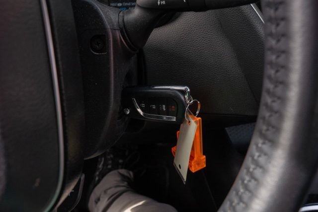 Used 2021 Toyota Corolla SE w/ Carpet Mat Package (TMS) FWD image 19