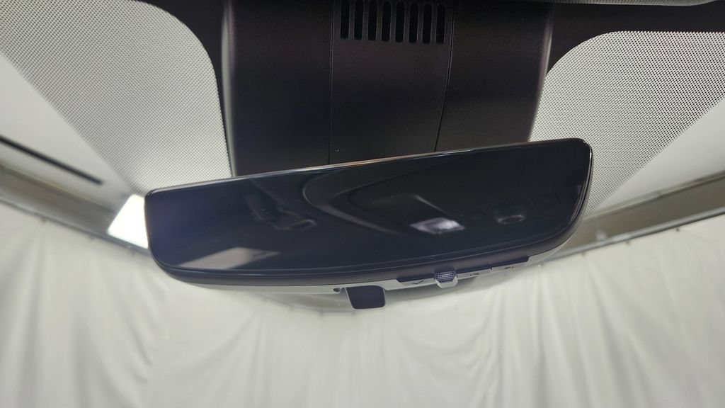 Used 2024 Chevrolet Tahoe Premier AWD/4WD image 35