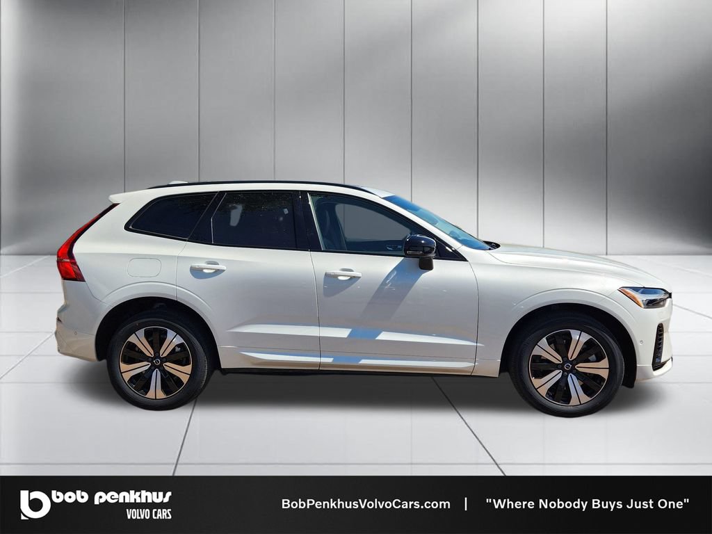 Used 2023 Volvo XC60 T8 Plus AWD/4WD image 24