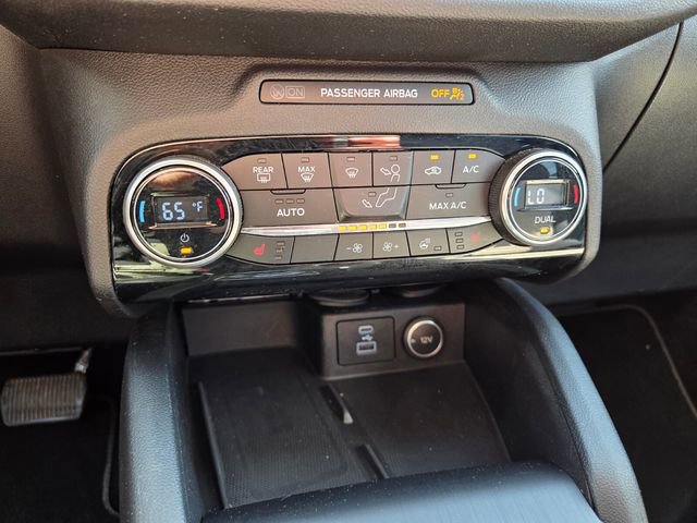 Used 2021 Ford Escape Titanium w/ Titanium Elite Package image 29