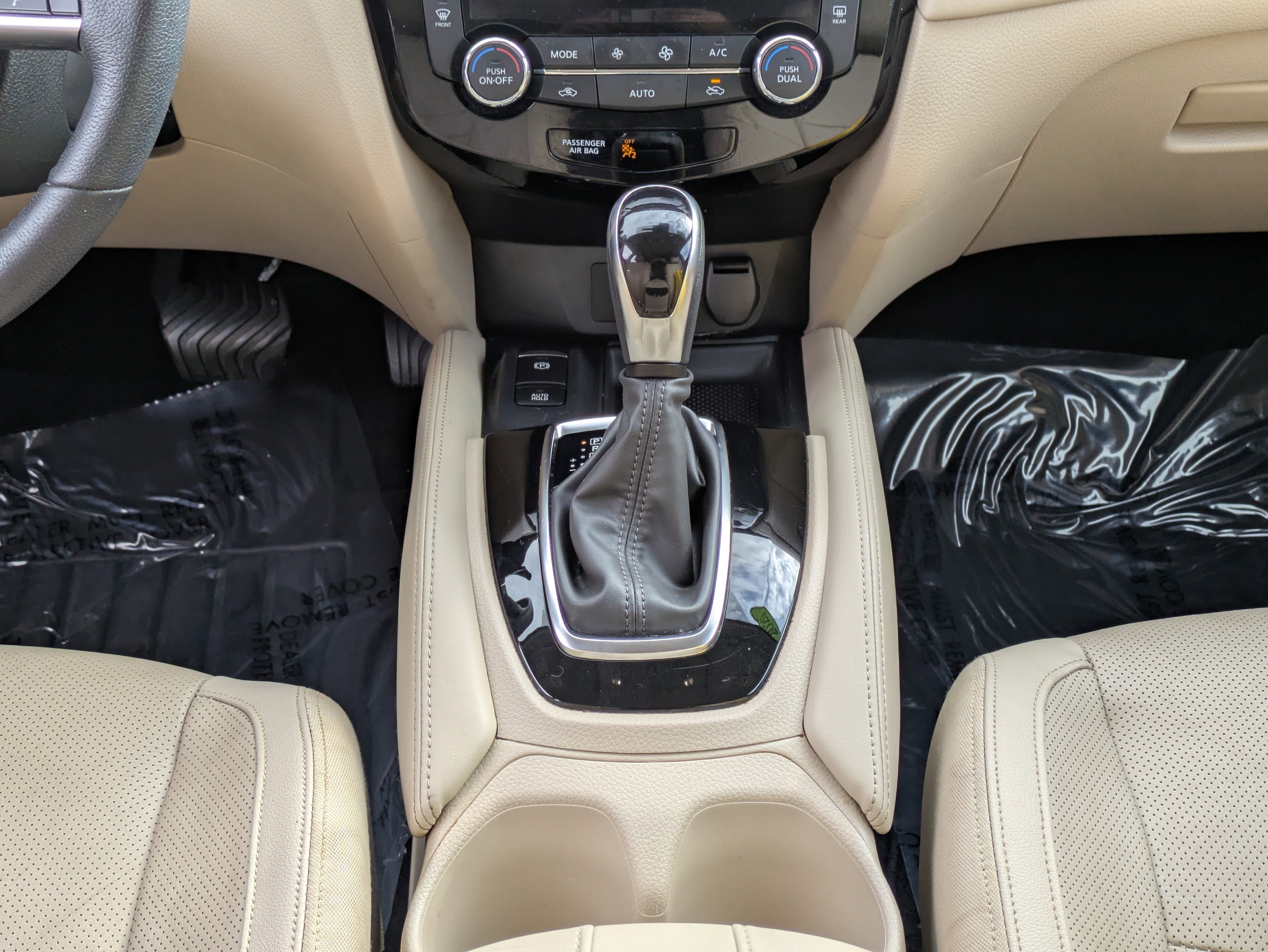 Used 2020 Nissan Rogue SL w/ Premium Package image 20