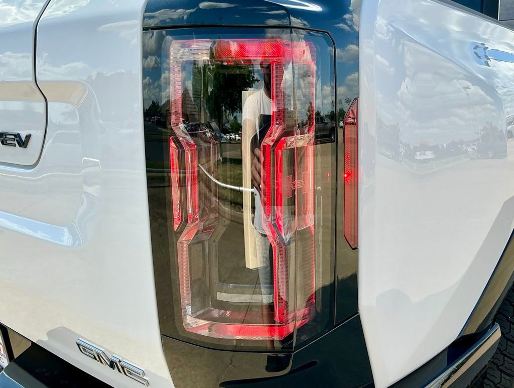 Used 2025 GMC Hummer EV 3X image 15