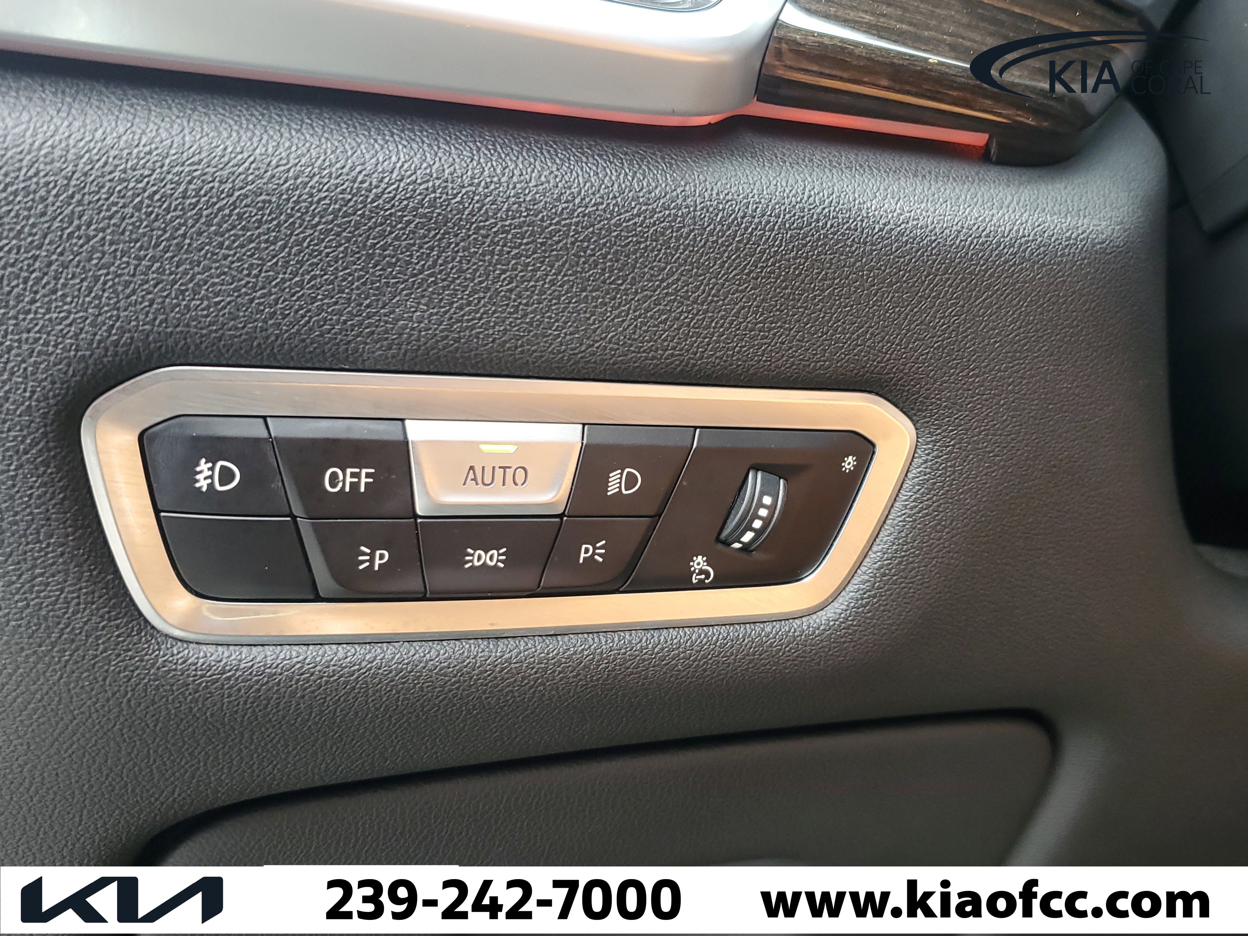 Used 2021 BMW X5 xDrive40i w/ Convenience Package AWD/4WD image 23