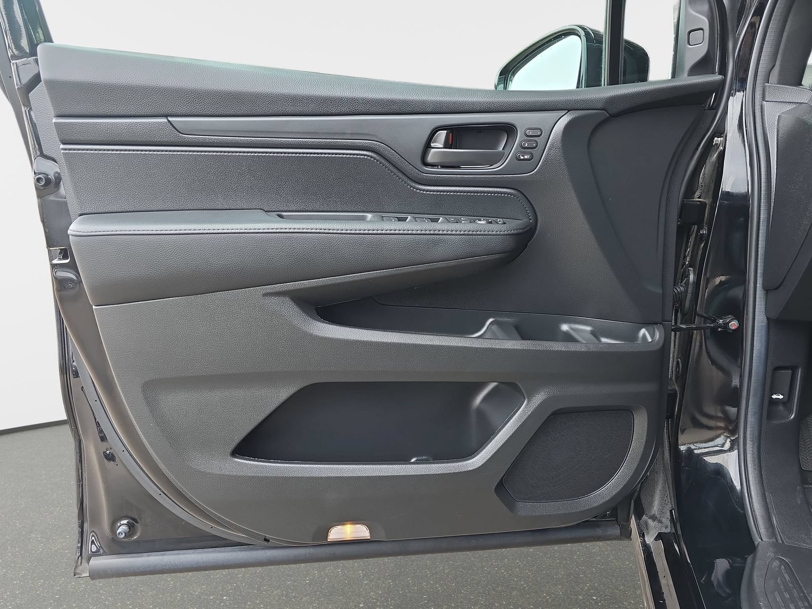 Certified 2025 Honda Odyssey Sport-L image 25
